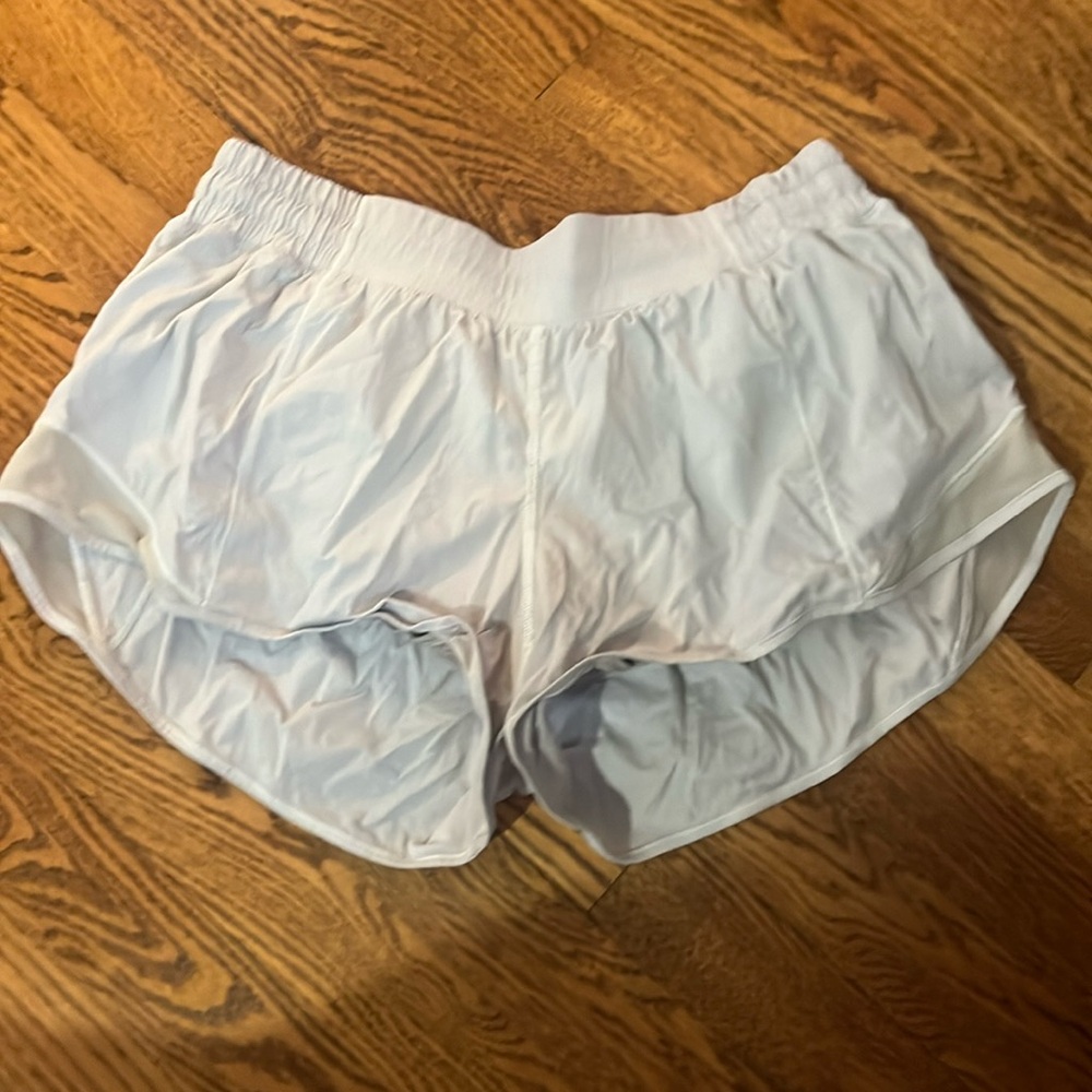 Lululemon Hotty Hot 2.5 Shorts
